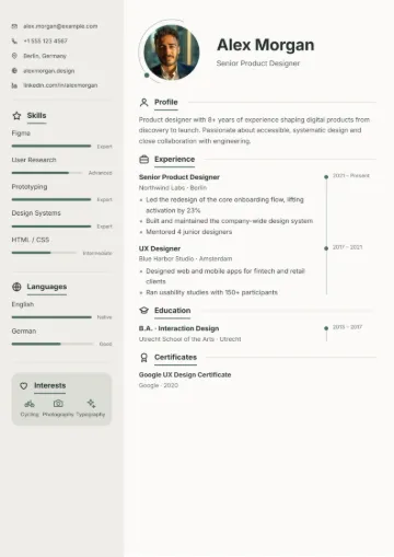 Sample resume in the Minimal template